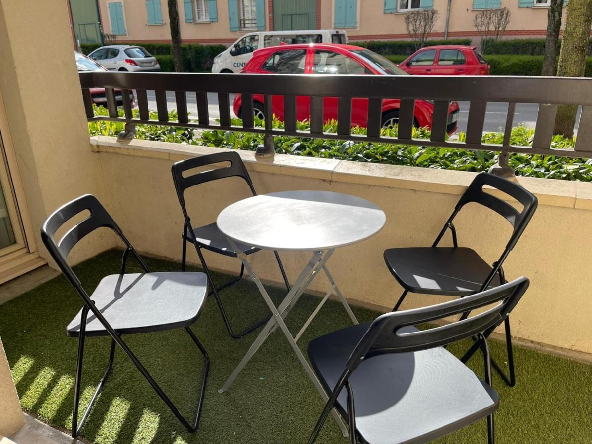 Appartement Equipe Proche De Disneyland Σερί Εξωτερικό φωτογραφία